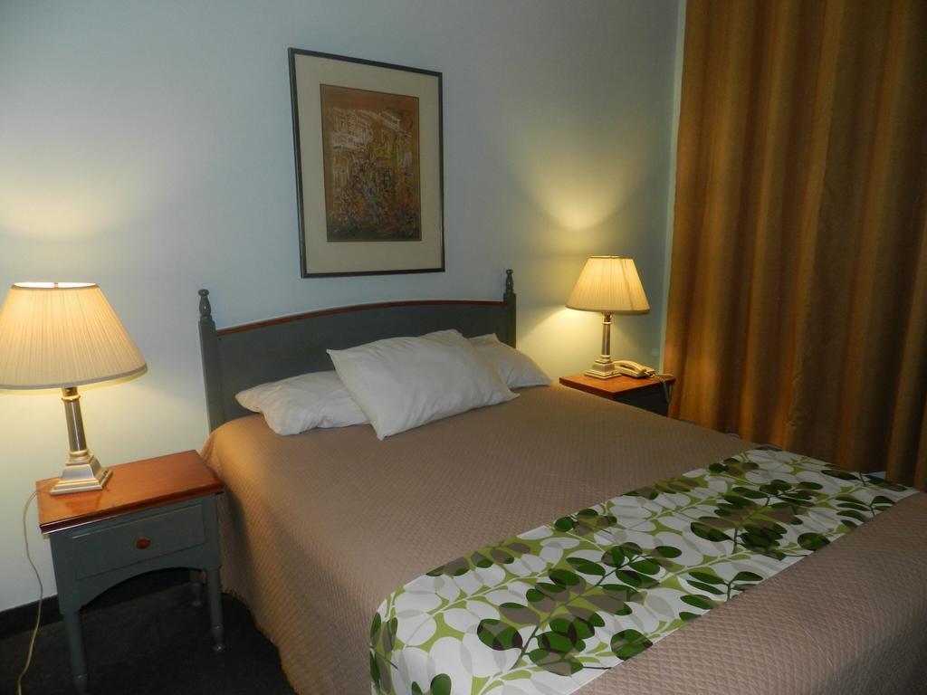 L'Auberge De L'Aeroport Inn Dorval Ruang foto